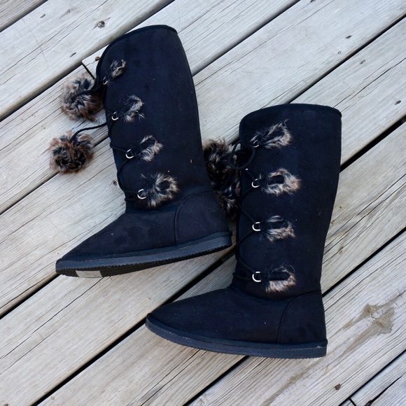 JustFab Shoes - Black ulaanbaatar boots